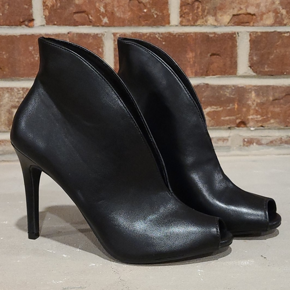 Christian Siriano Open Toe Booties